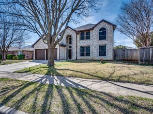 934 Rio Vista Ln, Arlington, TX 76017
