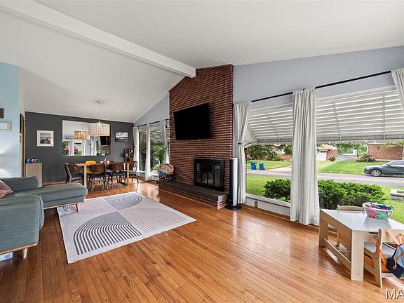 3rd image of 7204 Rockspring Dr