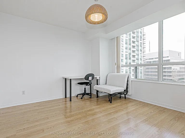 238 Doris Ave #2009 — Photo 18