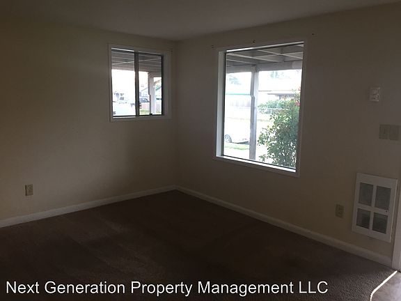 4th image of 2290 E St