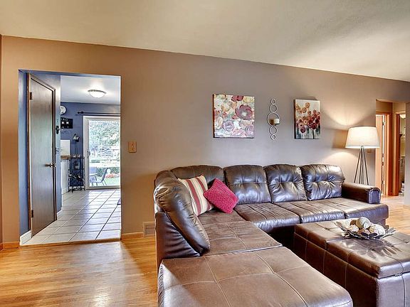 4th image of 601 Centennial Dr