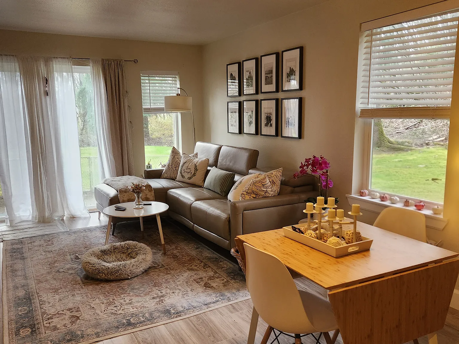 3 bed, 2.5 bath, 1127 sqft, $2,900 — Photo 4