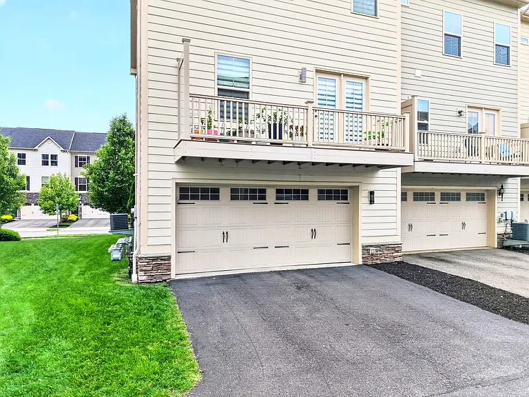 408 Fairmont Dr — Photo 43