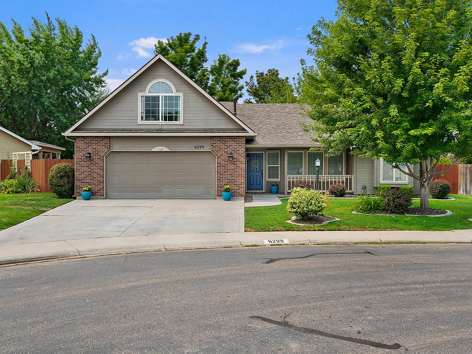 4 bed, 1694 sqft, $2,495 — Photo 1