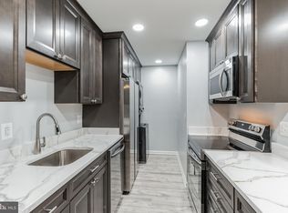 14903 Rydell Rd APT 304, Centreville, VA 20121