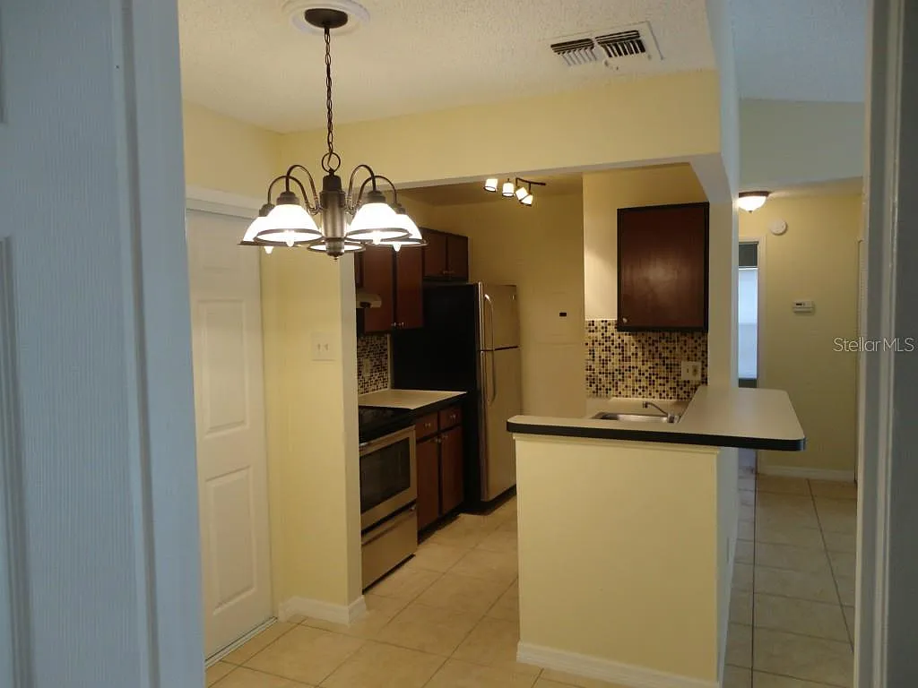 3815 Bowline Cir — Photo 4