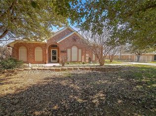 1303 Squires Ln, Aubrey, TX 76227