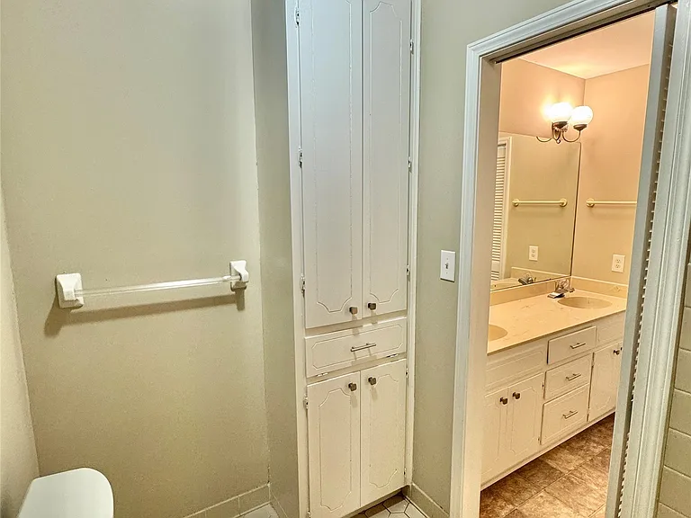 804 Hillman St — Photo 19
