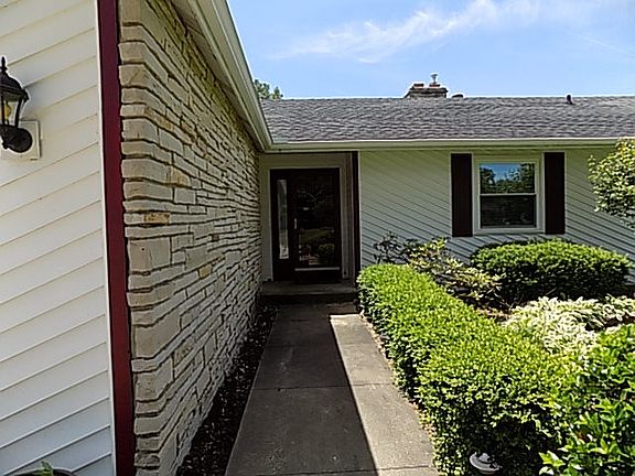 3rd image of 22996 Gary Dr