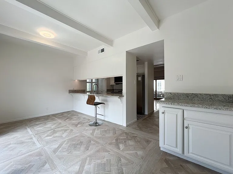 937 Hunt Ave — Photo 13