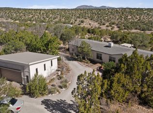 229 Skyline Dr, Edgewood, NM 87015