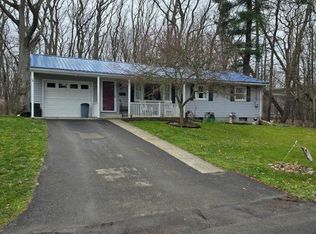 10 S Fowler St, Bath, NY 14810