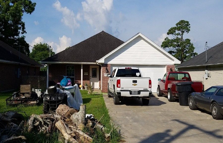 1st image of 403 S 4th St