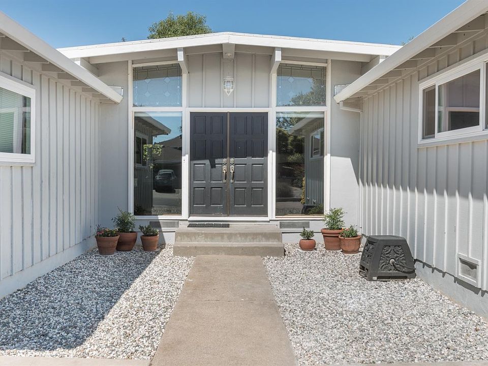 1st image of 3877 Yellowstone Ln