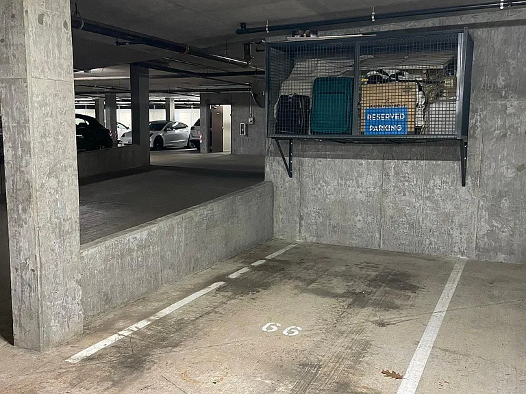 Parking spot and extra storage space included