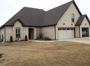 9416 Vale Royal Dr, Sherwood, AR 72120