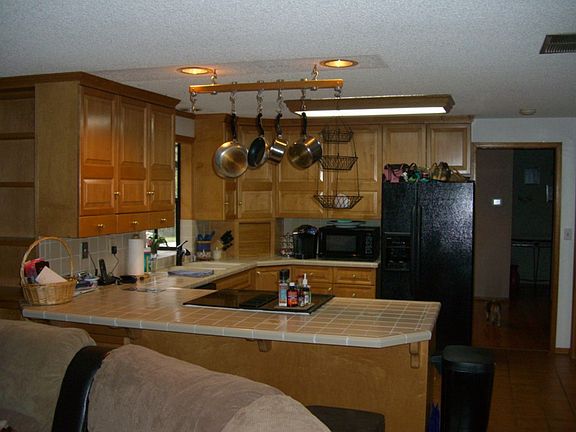4th image of 526 117th Ave E