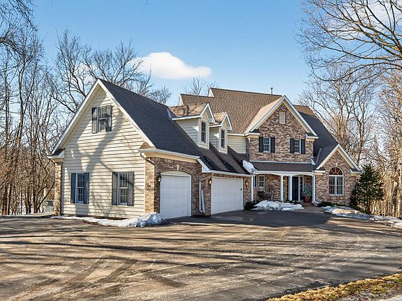 2nd image of 11990 Creekridge Ln