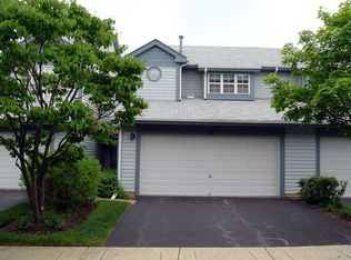 29 Sumac Ln, Schaumburg, IL 60193