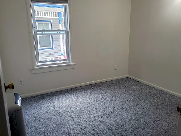 2 Allen St #2 — Photo 19