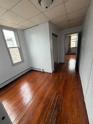 98 Andrew St N #3 — Photo 5
