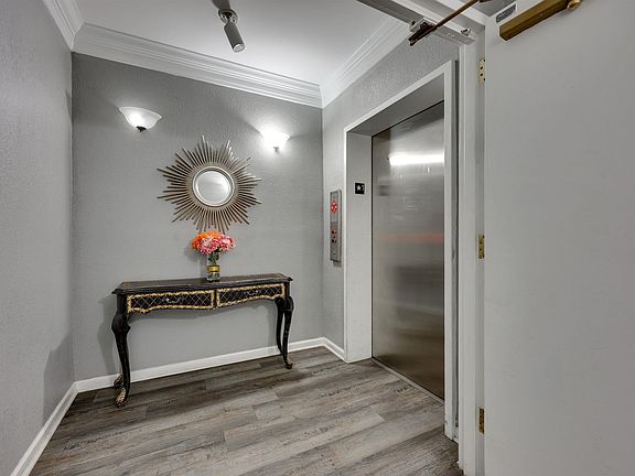 5th image of 900 Taylor St APT 209