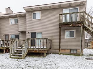 925 Brookside Dr APT 122, Grand Ledge, MI 48837