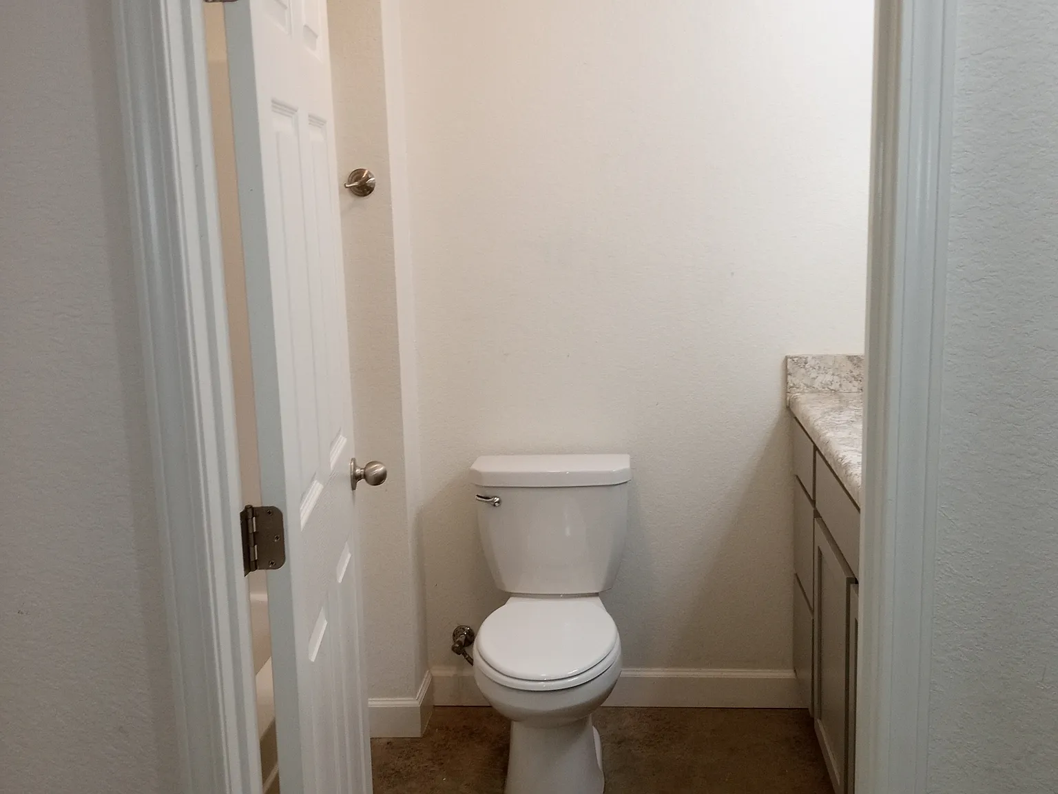 8 Tupelo St — Photo 3