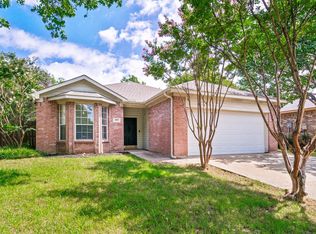 3957 Parkhaven Dr, Denton, TX 76210