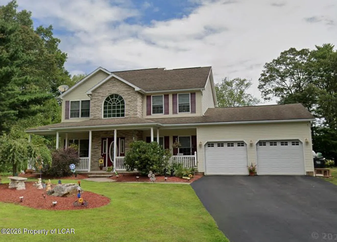 105 Woodcrest Blvd photo 1