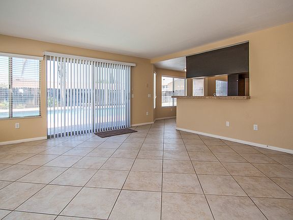 5th image of 10985 Lemonwood Cir
