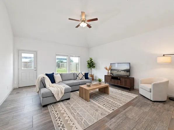 7531 Cypress Pin Oak Dr, Cypress, TX 77433