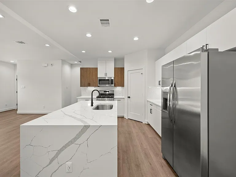2710 Bronze Vista Dr — Photo 8