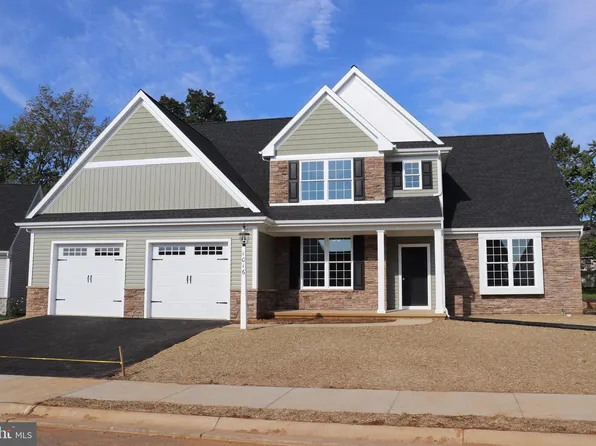 1016 Whitfield Dr #5, Lancaster, PA 17601