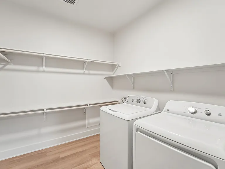 Residences of Siena South — Photo 8