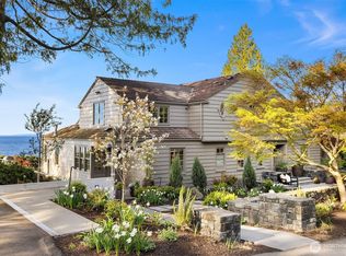 4594 W Cramer St, Seattle, WA 98199