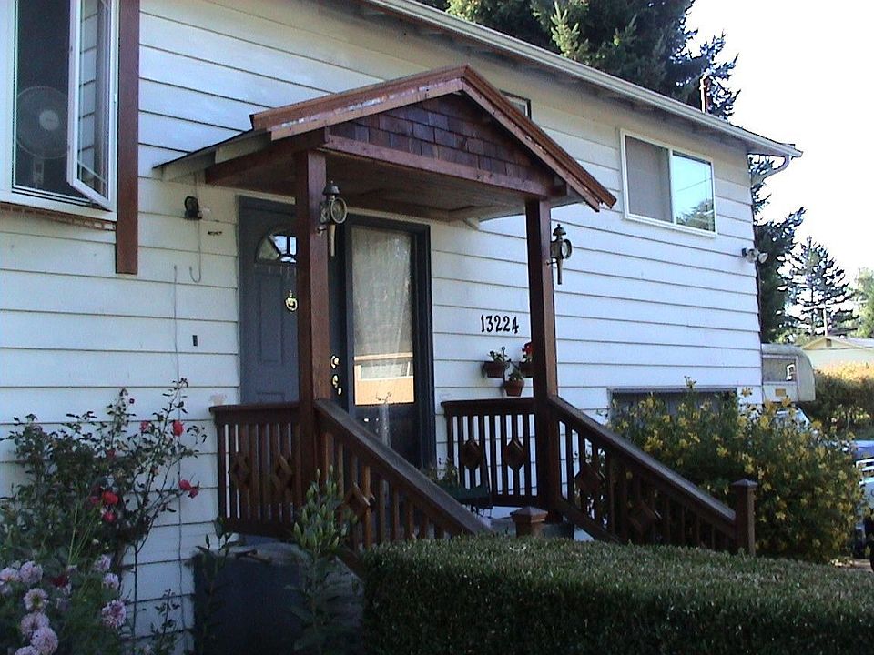 2nd image of 13224 109th Ave NE