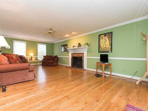 4th image of 1013 Smokewood Dr