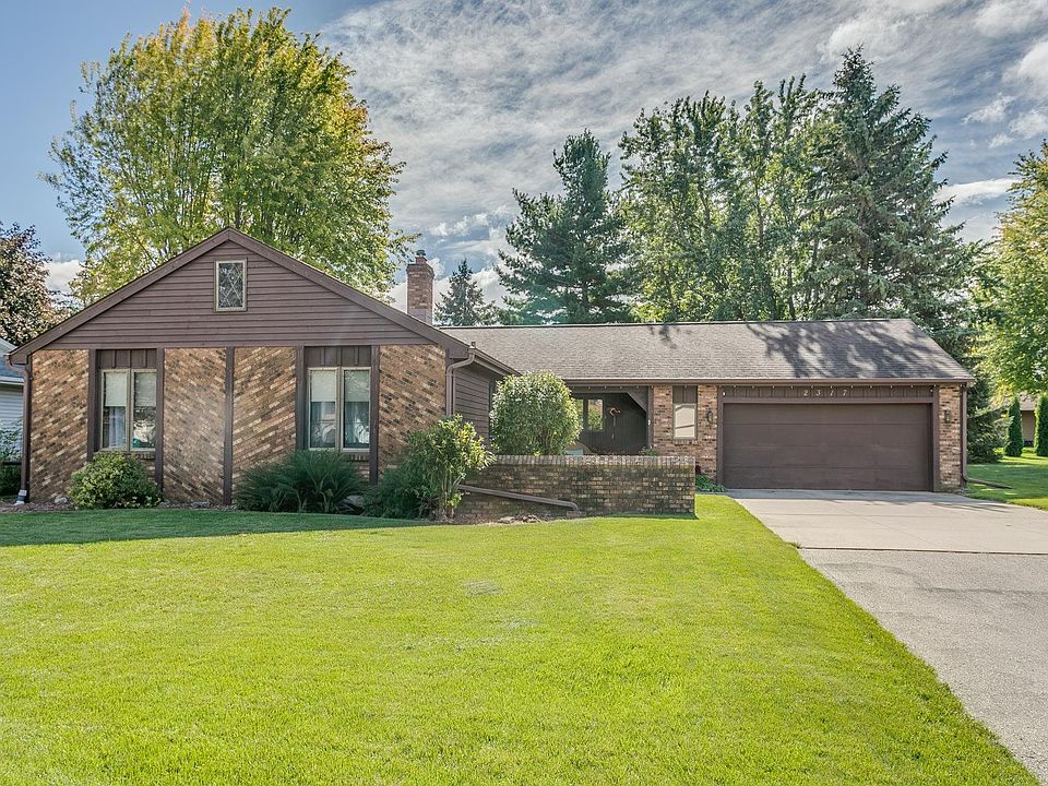 1st image of 2317 W Applegate Dr