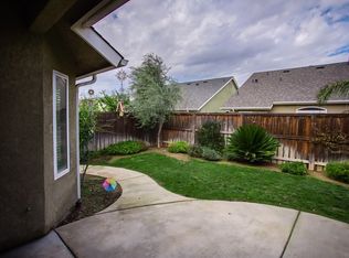 6586 E Alta Ave, Fresno, CA 93727