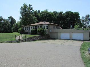 569 W Dexter Trl, Mason, MI 48854