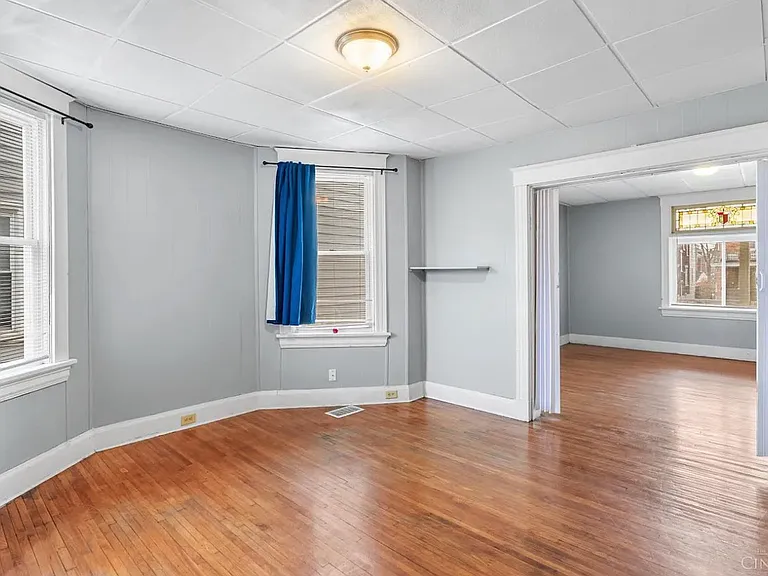 2432 Robertson Ave #1 — Photo 5