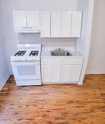 2nd image of 721 Walton Ave APT E3x