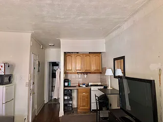 Rented by Avi Nash Associates