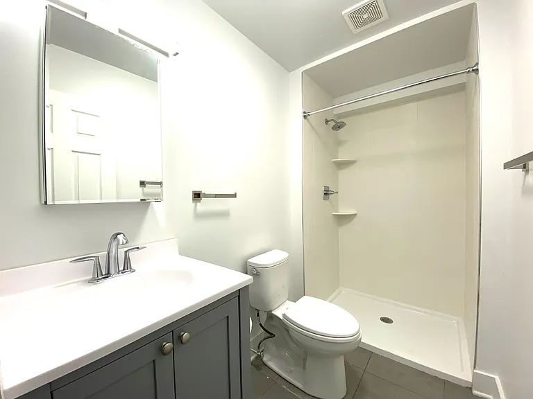 831 Whalley Ave #5 — Photo 5
