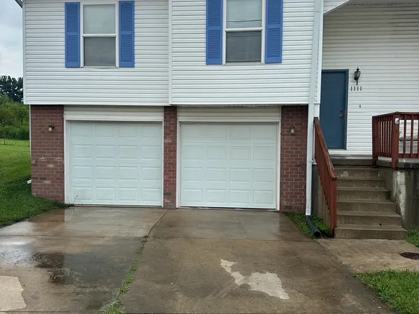 1113 N Wesleyan Ct #1111, Cameron, MO 64429