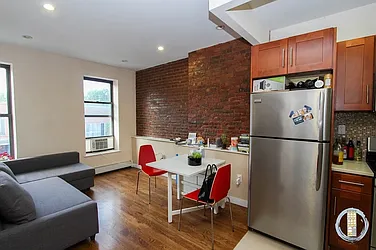 142 Macon Street, #7