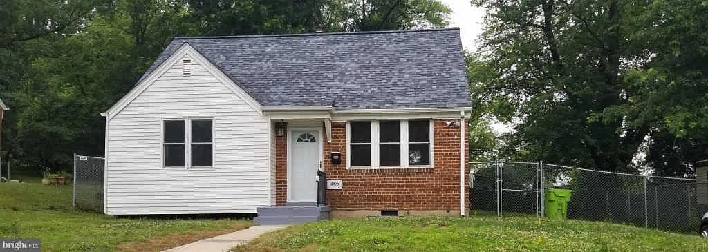 1005 Brooke Rd photo 1