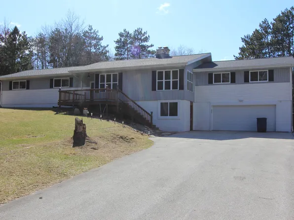 2635 Northwood Rd, Green Bay, WI 54313