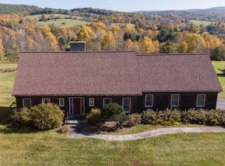 116 Longview Dr, Chatham, NY 12037